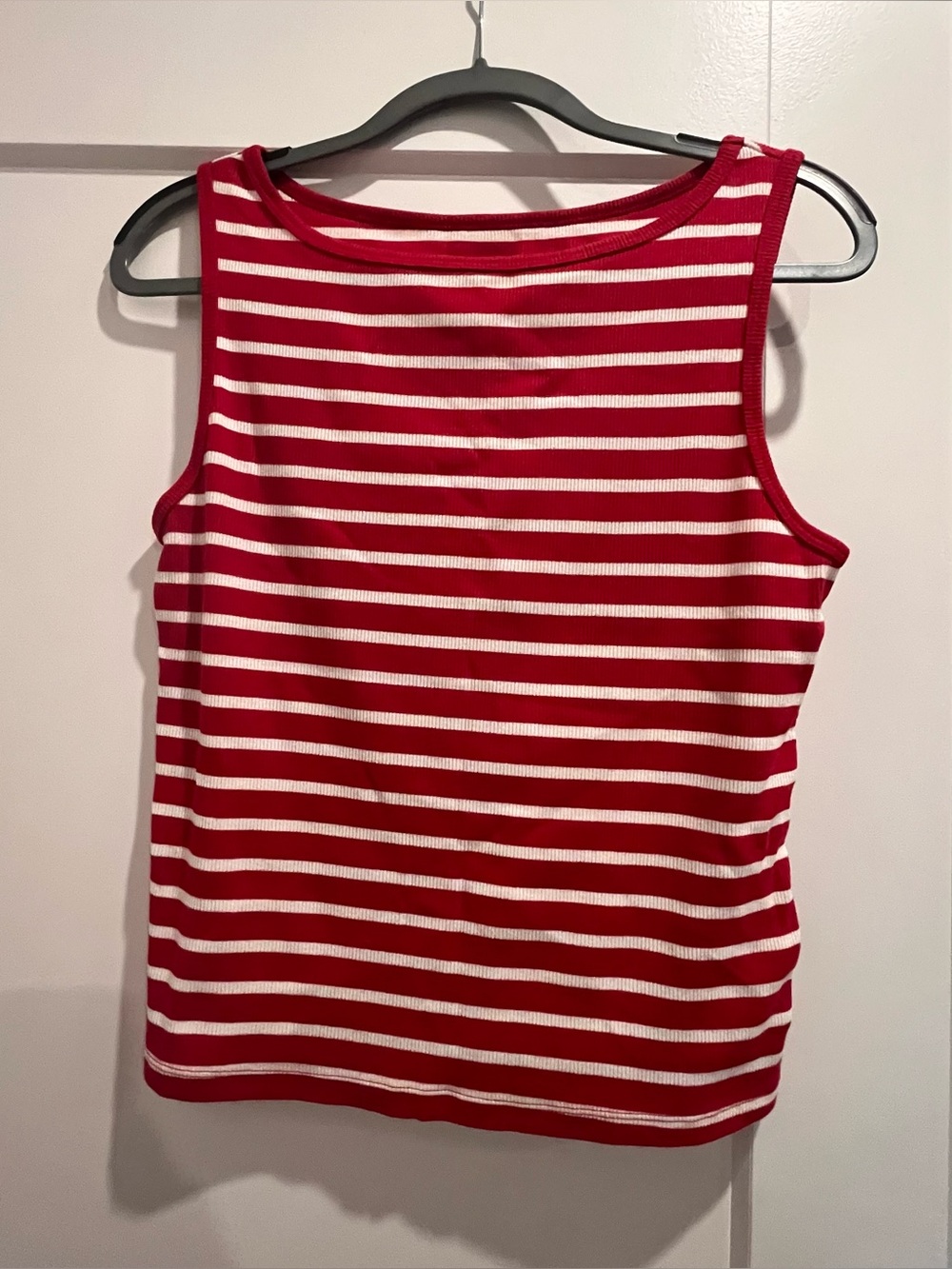 Boat neck tank